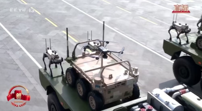 阅兵式上展示的机器狼+激光武器，都已经民用化？